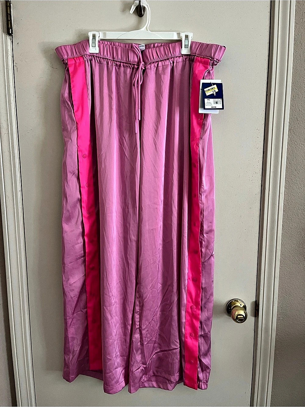 Joylab Wide Leg track Pants in Pink Size XXL NWT